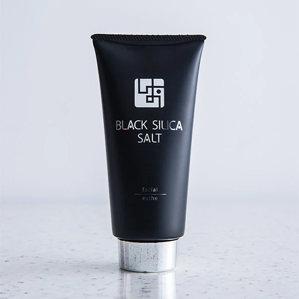 BLACK SILICA SALT 臉部護理洗顏鹽 — 180g — 商品照片 1