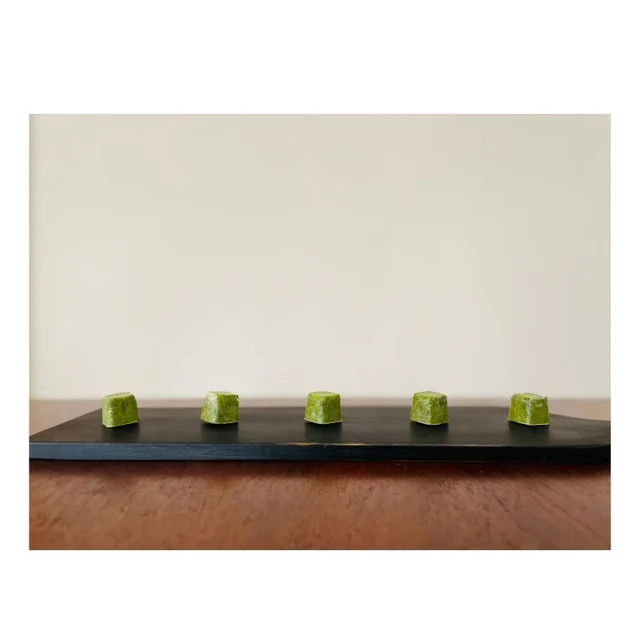 PonCha Freeze-Dried Matcha Cubes — 10 Pieces — Product photo 2